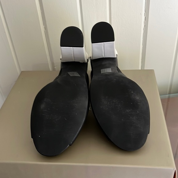 New Black & White Levity shoes - Picture 6 of 8